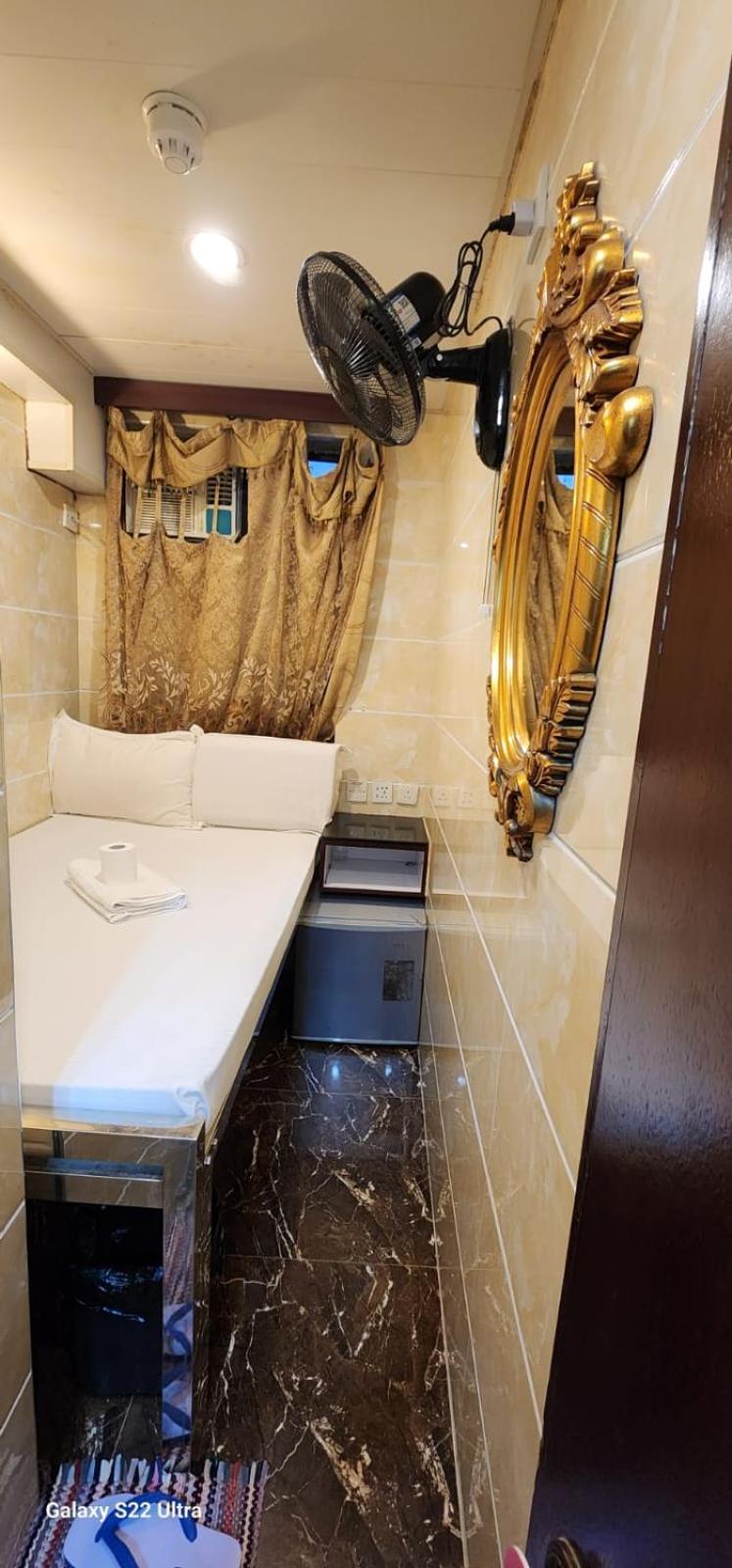 Ranjeet Guest House Hongkong Exteriör bild